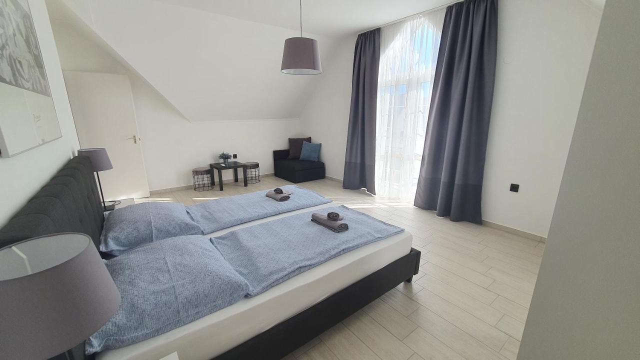 Apartman Soos -- Only For Relaxation, Not For Party! Шиофок Экстерьер фото