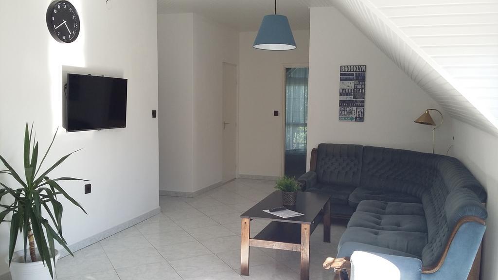 Apartman Soos -- Only For Relaxation, Not For Party! Шиофок Экстерьер фото